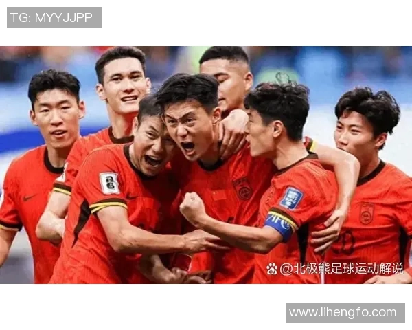 足球巨星参军之路：从绿茵场到军营的挑战与荣耀